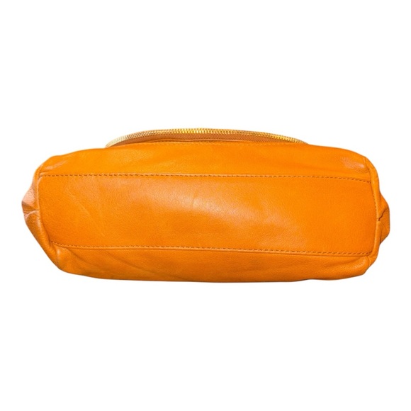 B Makowsky Tan Orange Leather Zip Flap Saddlebag Crossbody Silver hardware B11 - Picture 4 of 11